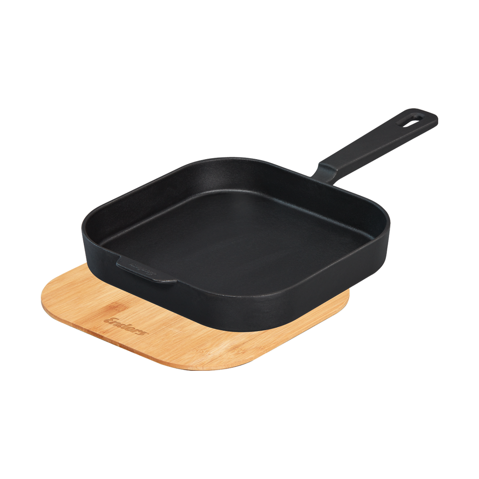 Enders Large Cast Iron Frying Pan with Bamboo Board