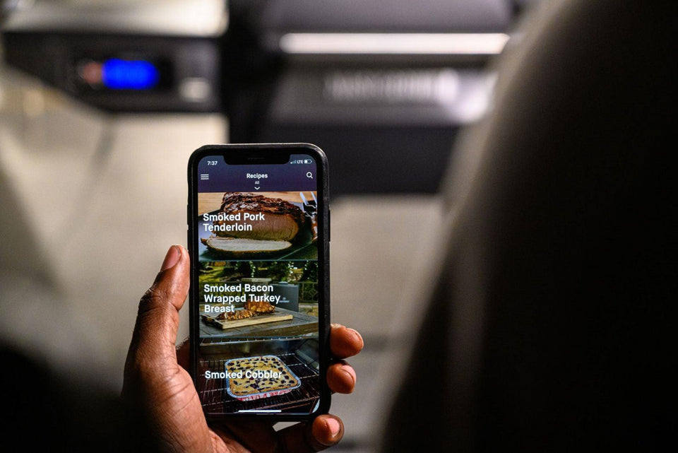 Masterbuilt Gravity Series™ 800 Digital Charcoal Griddle + Grill + Smoker