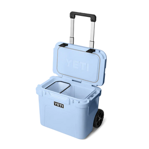 Yeti Roadie 32 Cooler Box in Big Sky Blue